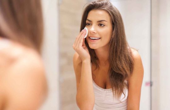 ?Which Makeup Removers Are Best For Sensitive Skin2
